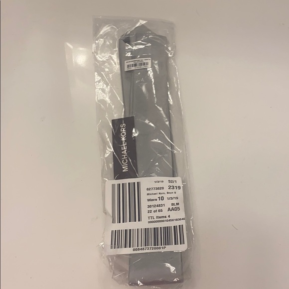 🆕MICHAEL KORS Boys Silk Tie - Picture 4 of 4